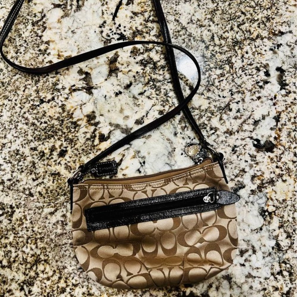 Genuine Tan & Brown Coach Bag Small Crossbody Bag - Signature Pattern